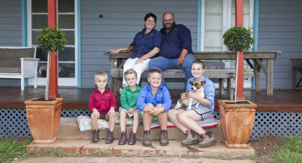 Outback Lamb: Fiona and Bill Aveyard with their children