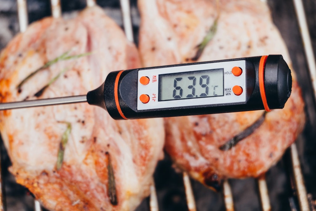 Barbecue tips: use a meat thermometer