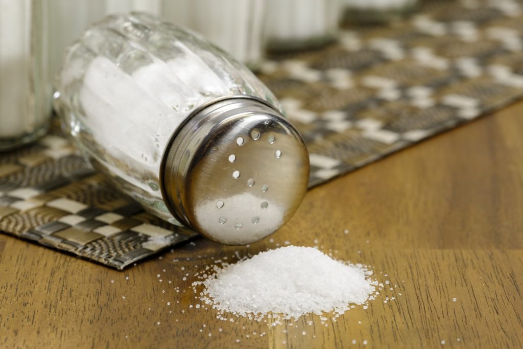 2 in 5 Aussies think salt is heart-healthy 