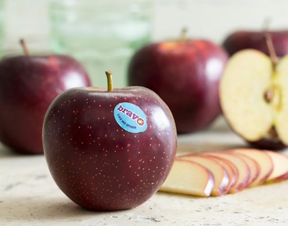 Crunch time on bad snacking habits: add an apple