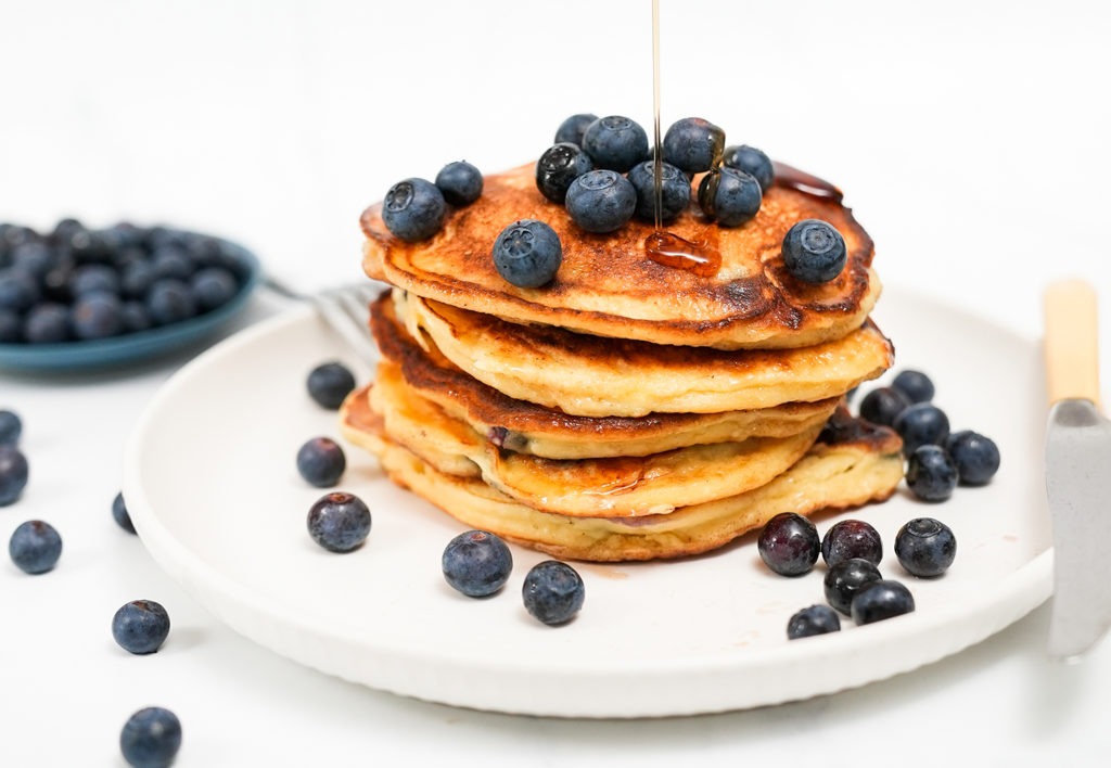 Sweet and easy blueberry recipes: blueberry and ricotta pancakes