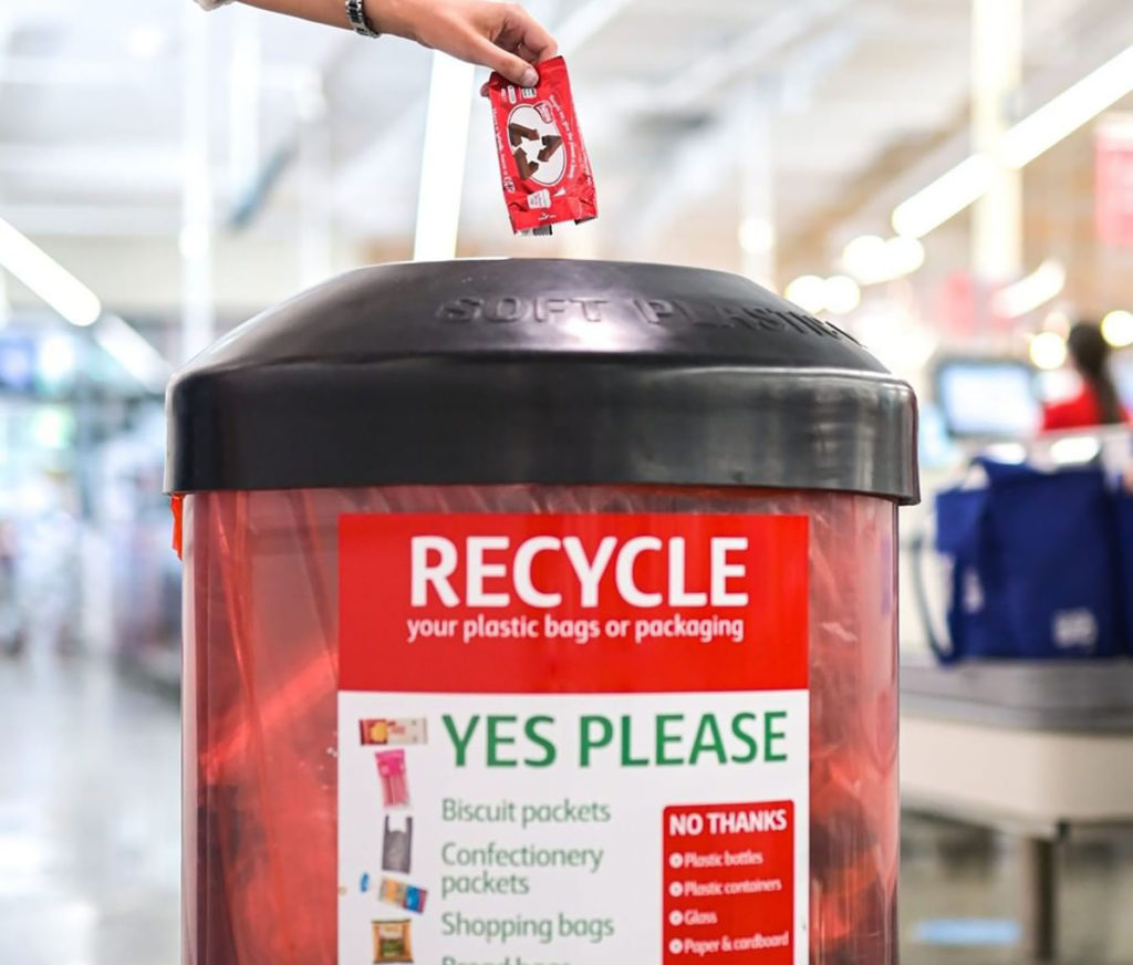Sott plastics recycling bin