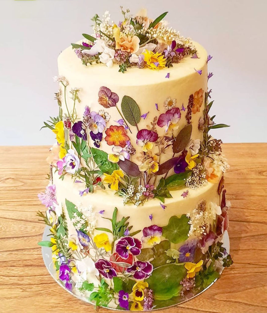 Pretty Produce edible flowers: cake by 